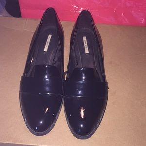 EUC Zara loafer/Oxford black patent